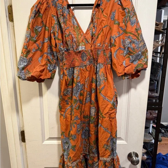 Elegant Long Sleeve Floral Dress - Picture 6 of 9